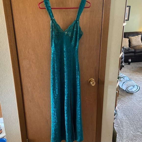 Victoria’s Secret Y2K Nightgown Gold Label Vintage Size Small - Picture 1 of 11